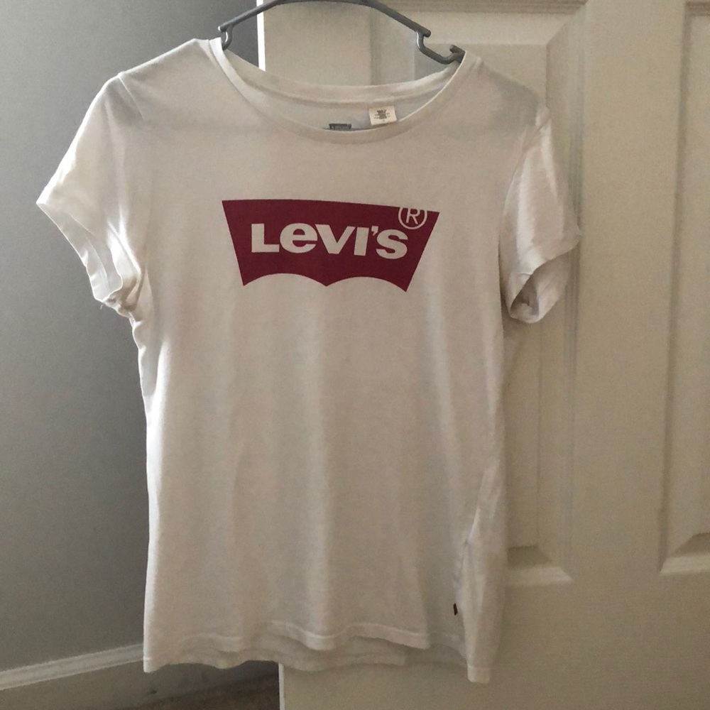 Levi’s short sleeve t-shirt
